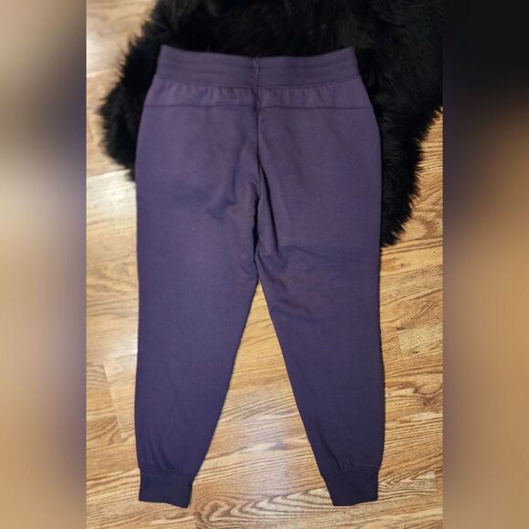 Athletic Works Purple Fleece Jogger Sweat Pants Women's Size Medium (8-10) - Picture 2 of 7